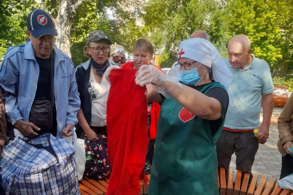 В Кургане ЦГП «Надежда» помог собрать детей в школу
