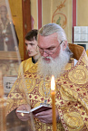 Митрополит Даниил совершил раннюю воскресную Литургию