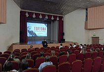 Священник рассказал половинским старшеклассникам о личности Патриарха Тихона