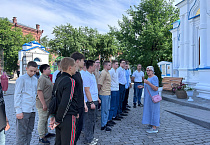 Курганские кадеты-барабанщики побывали на экскурсии в Тюмени