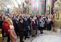 В Рождество Христово 2025 года митрополит Даниил совершил ночную праздничную службу