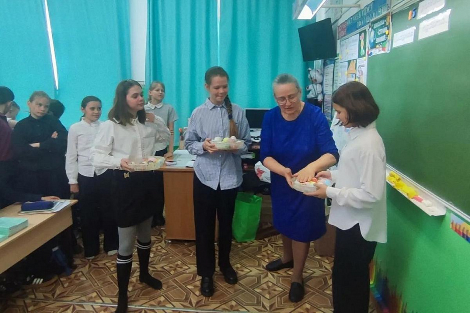 ​Педагог из курганского храма рассказала о Пасхе четвероклассникам
