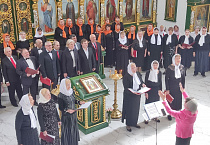 В Троицком соборе Кургана в праздник жен-мироносиц выступил «Поющий город»
