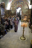 Литургия в Крестовоздвижение в кафедральном соборе Кургана