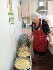 Подопечные курганского «Сквера милосердия» получают тёплую одежду