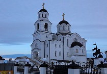 В частоозерском храме состоялась архиерейская Литургия