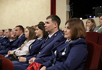 Митрополит Даниил поздравил прокуроров Зауралья с профессиональным праздником