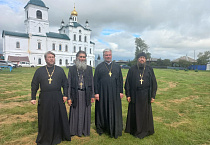 В Никольском храме села Усть-Суерское прошло праздничное богослужение