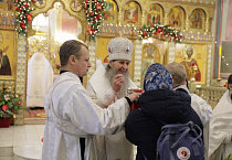 В Рождественский сочельник митрополит Даниил совершил Литургию в кафедральном соборе Кургана