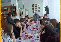 В кургане гимназисты посетили храм и приходские музеи