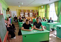 Священник провел в сельской школе Урок нравственности