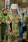 Митрополит Даниил на Всенощном бдении в Александро-Невском соборе освятил вербы