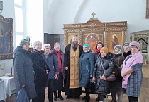 Социальные туристы из Кургана посетили храмы Курганской епархии