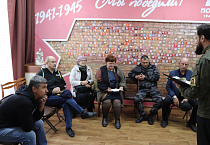 В Лебяжье священник выступает за объединение работы патриотических клубов