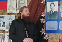 В Зауралье священник участвовал в открытии «Стены памяти»