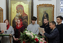 В Курганском храме Рождества Христова состоялась архиерейская пасхальная Литургия