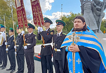 В гарнизонном храме поселка Увал прошел молебен и крестный ход