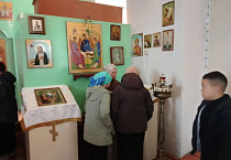 В селе Лисье школьники совершили экскурсию в храм Святой Живоначальной Троицы
