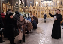 Курганские волонтёры просвещали пришедших в храмы на праздник Богоявления