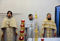 В частоозерском храме состоялась архиерейская Литургия
