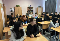 Урок истории родного края провёл священник в Курганском Центре образования
