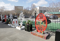 Курганский кафедральный собор украсился к празднику Пасхи