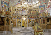 Память святителя Агафангела почтили в курганском кафедральном соборе