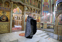 Митрополит Даниил совершил вторую Пассию в курганском кафедральном соборе