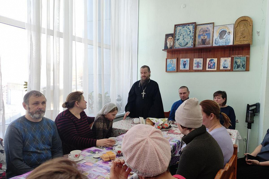 В рамках грантового проекта на курганском приходе состоялась групповая беседа на тему «Корень всех болезней»