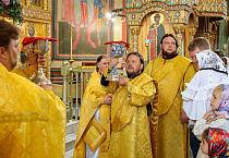 В день всех святых митрополит Даниил совершил литургию в кафедральном соборе Кургана