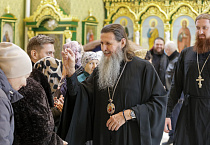 В Троицком соборе Кургана состоялась архиерейская Литургия