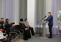 В Юговке прошла презентация фильма о курганском священнике – участнике СВО