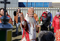 В храме села Садовое совершена первая архиерейская Литургия