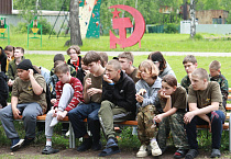 Священник Курганской епархии провёл встречу в загородном оздоровительном лагере