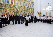 В Свято-Троицком соборе Кургана прозвучали рождественские песнопения
