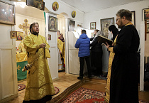 В храме села Половинное два архиерея совершили Божественную литургию