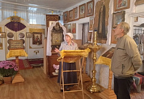В Варгашах Успенский храм посетили библиотекари и «серебряные волонтёры»