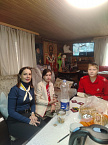 В Кургане школьники изготовили поздравительные открытки и передали их прихожанам Пантелеимоновского храма