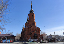 Александро-Невский собор Кургана украсили к Пасхе