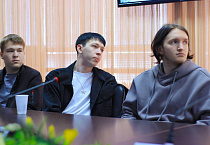 Студенты Курганского госуниверситета посмотрели фильм о Далматовском монастыре  