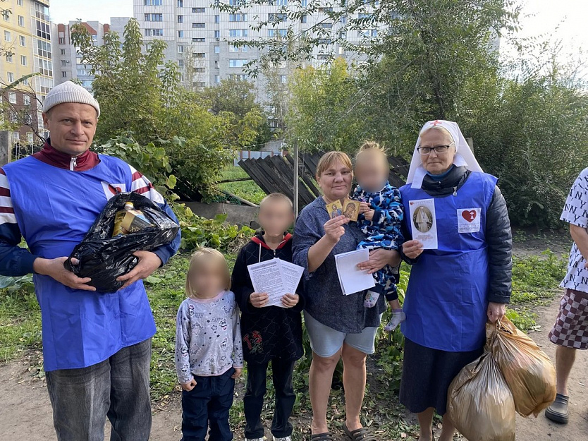 В сентябре «Экипаж милосердия» Порт-Артурского храма вновь посетил многодетные семьи
