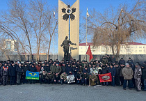 Курганский священник участвовал в митинге в память воинов-афганцев