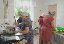 В Курганской епархии продолжается реализация проекта «Социальная столовая «Покров»