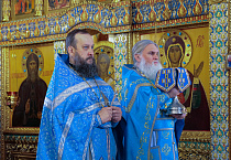 Митрополит Даниил в праздник Благовещения совершил Божественную литургию