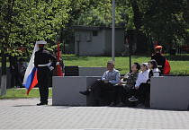 В Парке Победы курганские священники 9 мая совершили литию