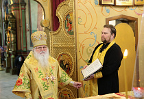 Митрополит Ташкентский и Узбекистанский Викентий совершил Литургию в Александро-Невском соборе Кургана