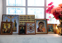 В Никольском храме села Гладковское состоялась архиерейская Литургия