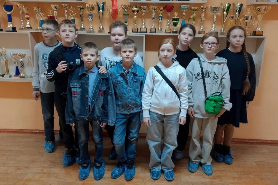 Воспитанники Епархиальной воскресной школы провели день в курганской школе-интернате №25