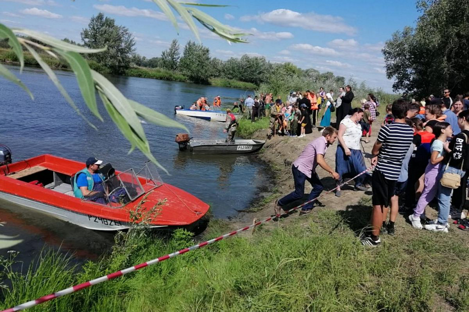 На речке Глядяна прошёл слёт православной молодежи Курганской епархии