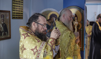 Литургия в день памяти ап. Иакова Алфеева